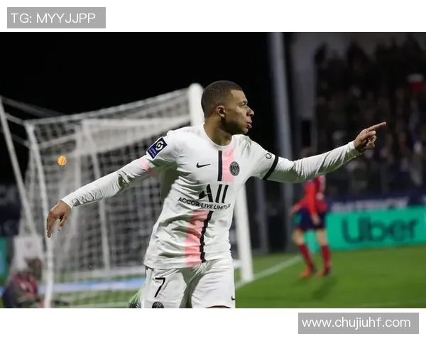 伊桑姆巴佩在法甲的统治力解析每1005分钟参与进球的背后故事与技术分析