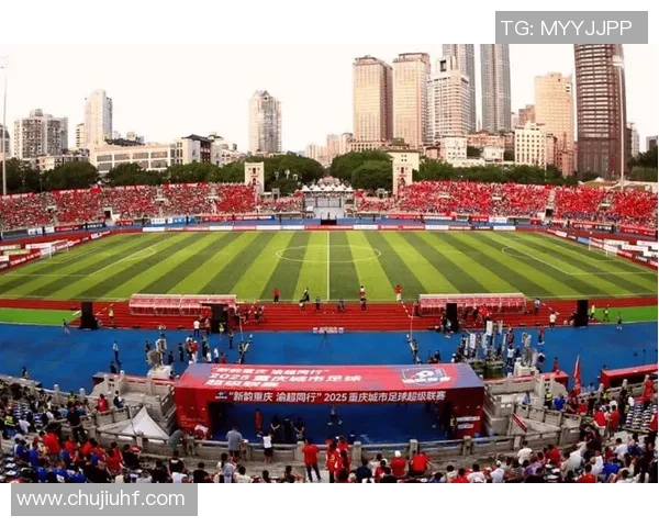 九龙坡区工商联系统携手渝超举办趣味运动会展现团结拼搏精神