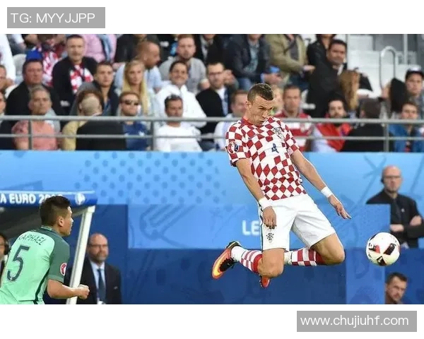 法甲第16轮朗斯主场强势迎战尼斯争夺欧冠资格与保级压力交织 法甲第16轮朗斯主场强势迎战尼斯争夺欧冠资格与保级压力交织